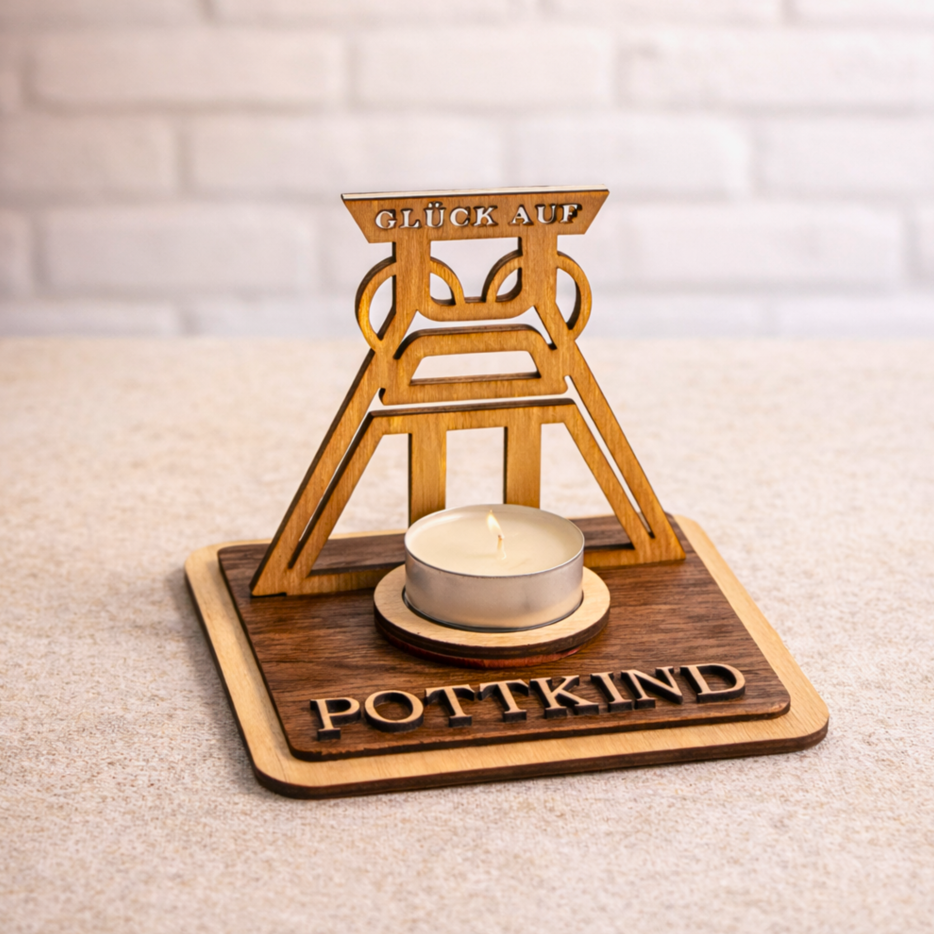 Teelichthalter Förderturm aus Holz – Ruhrpott Deko mit Name – Geschenk für Malocher & Bergbau-Fans