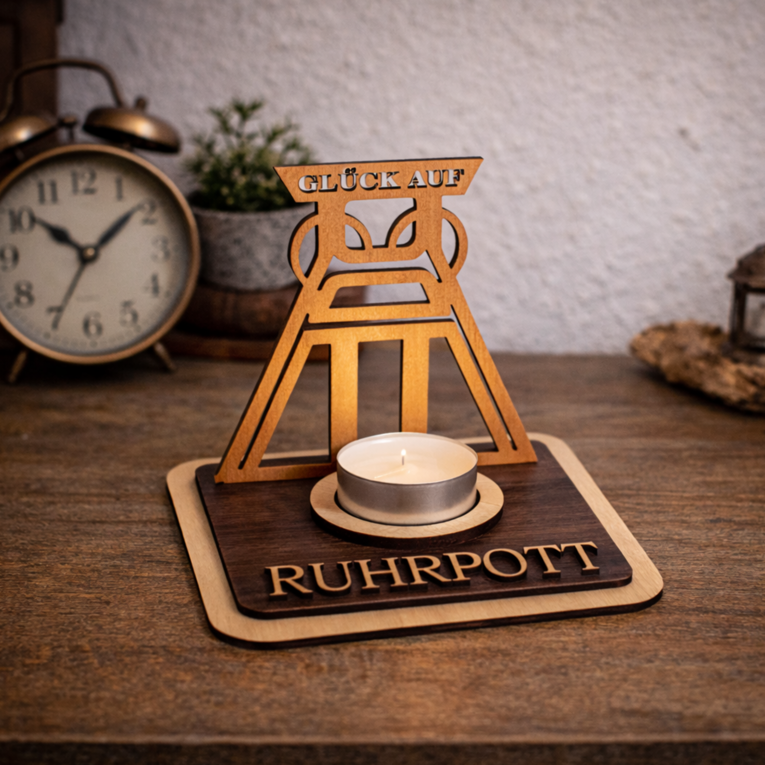 Teelichthalter Förderturm aus Holz – Ruhrpott Deko mit Name – Geschenk für Malocher & Bergbau-Fans