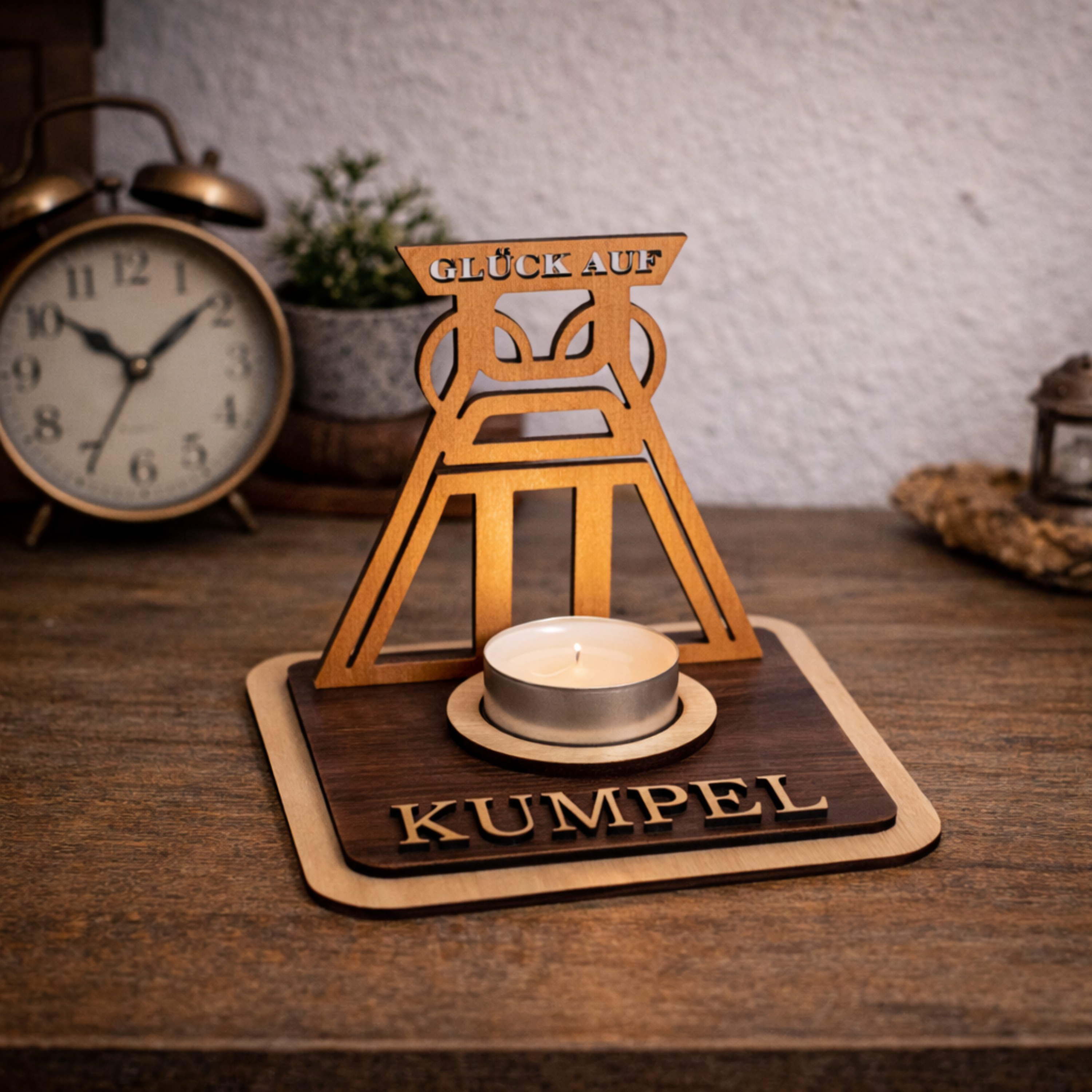 Teelichthalter Förderturm aus Holz – Ruhrpott Deko mit Name – Geschenk für Malocher & Bergbau-Fans