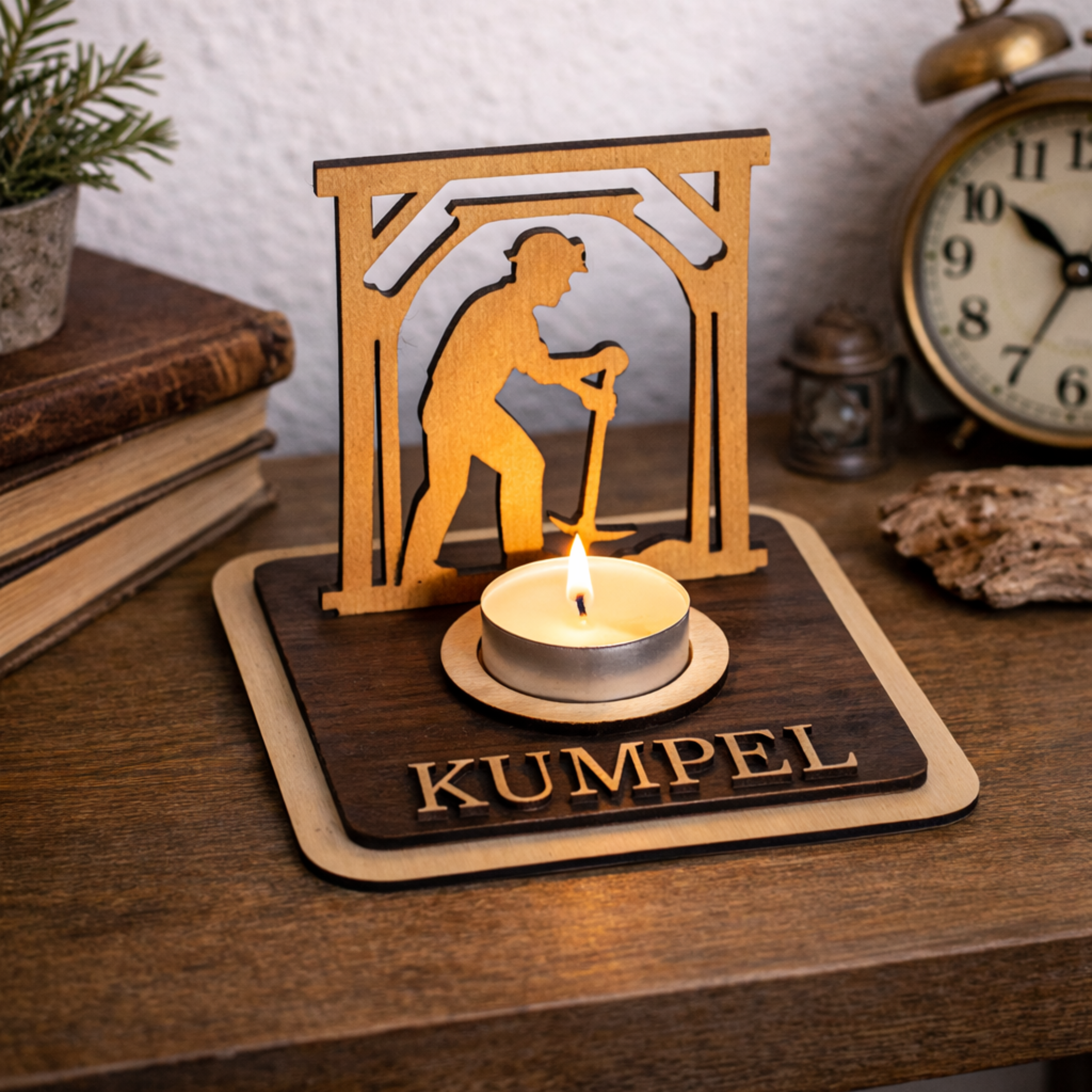 Teelichthalter Bergmann aus Holz – Ruhrgebiet Geschenk für Kumpel – Malocher Bergbau Deko personalisiert