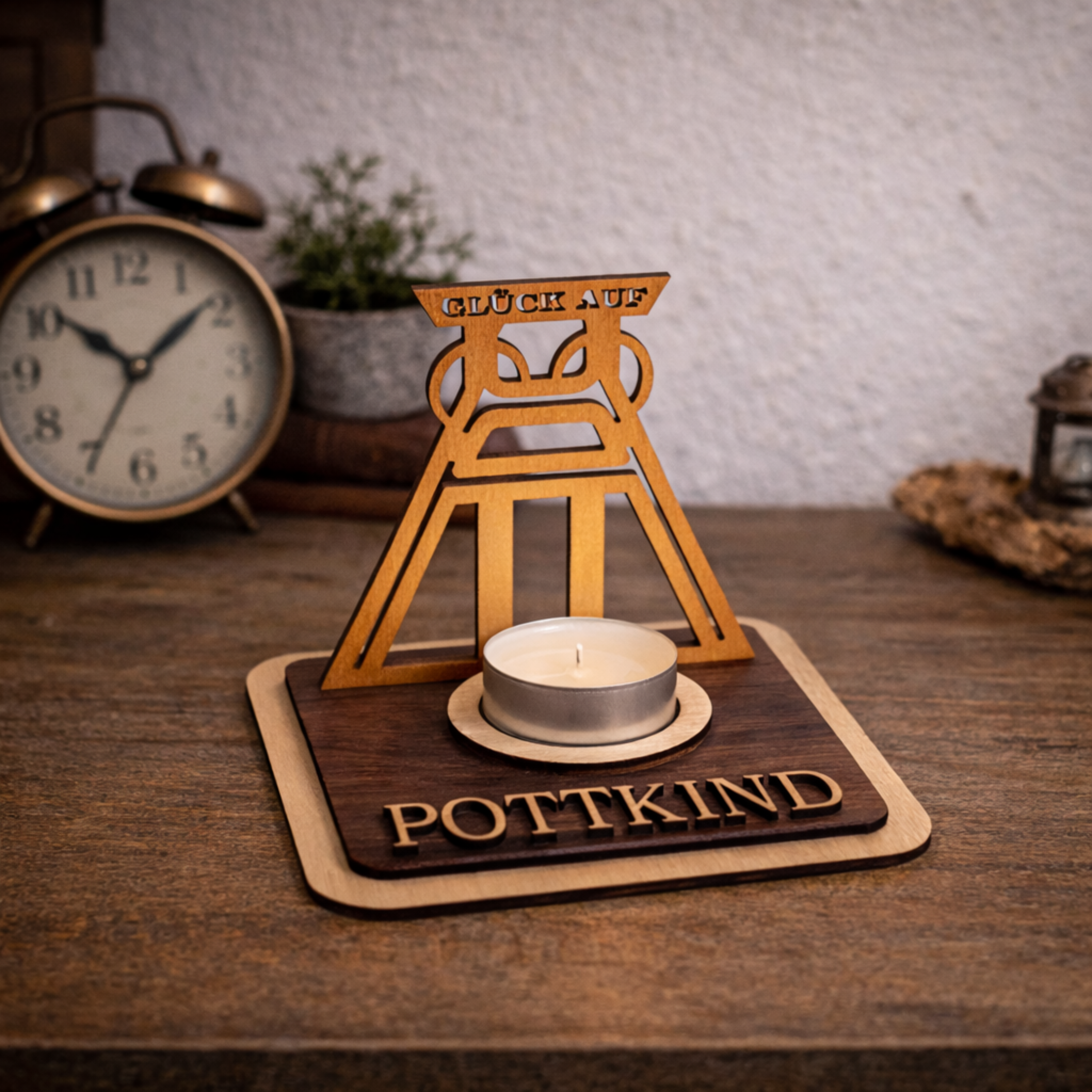 Teelichthalter Förderturm aus Holz – Ruhrpott Deko mit Name – Geschenk für Malocher & Bergbau-Fans